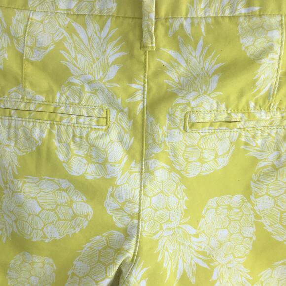 Old Navy Yellow White Pineapple Print Shorts Women's Size 0 - Picture 12 of 15